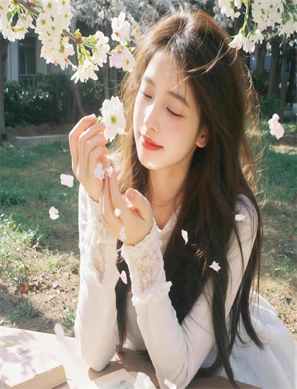 发现《三姐妹》：未被注意的细节与意义